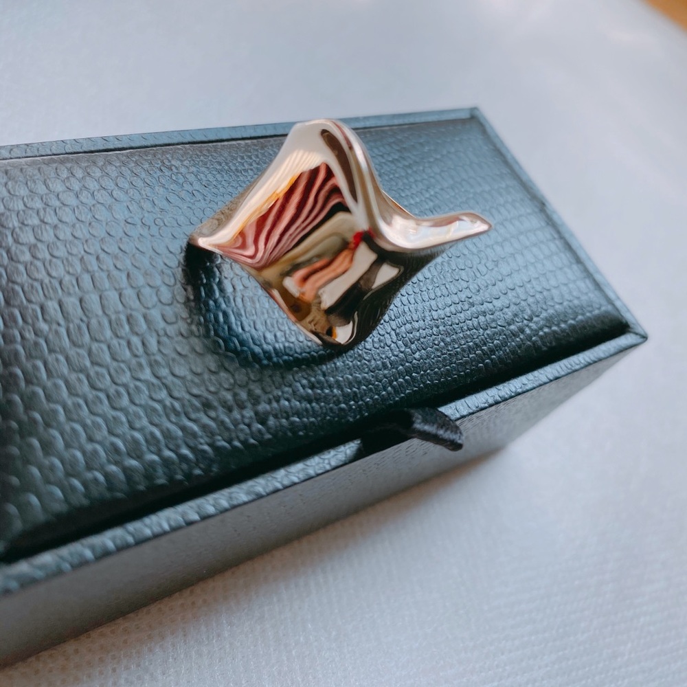 Abstract Armor Ring - Picture 2 of 3